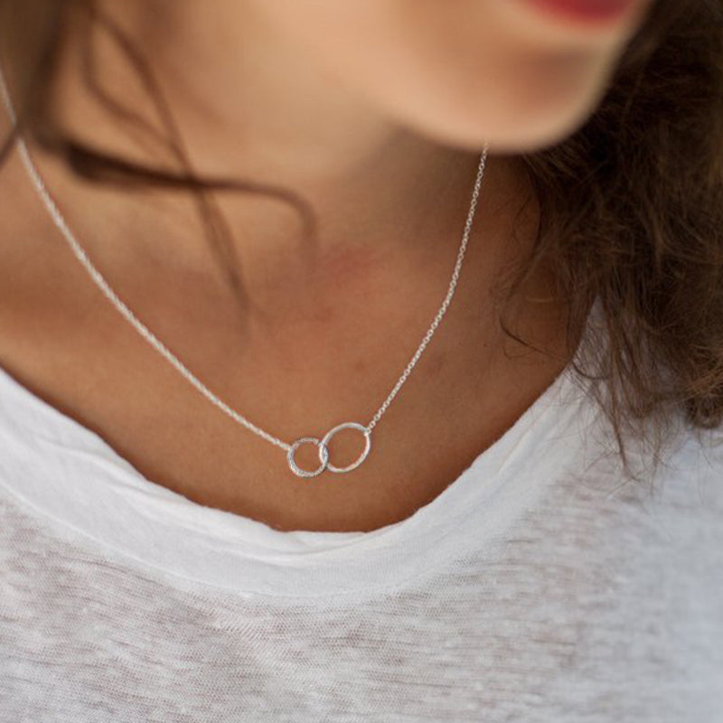 Gold Simulant Circle Necklace