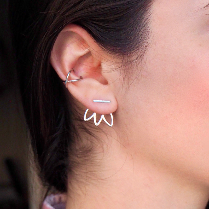 Bar Stud With Leaf